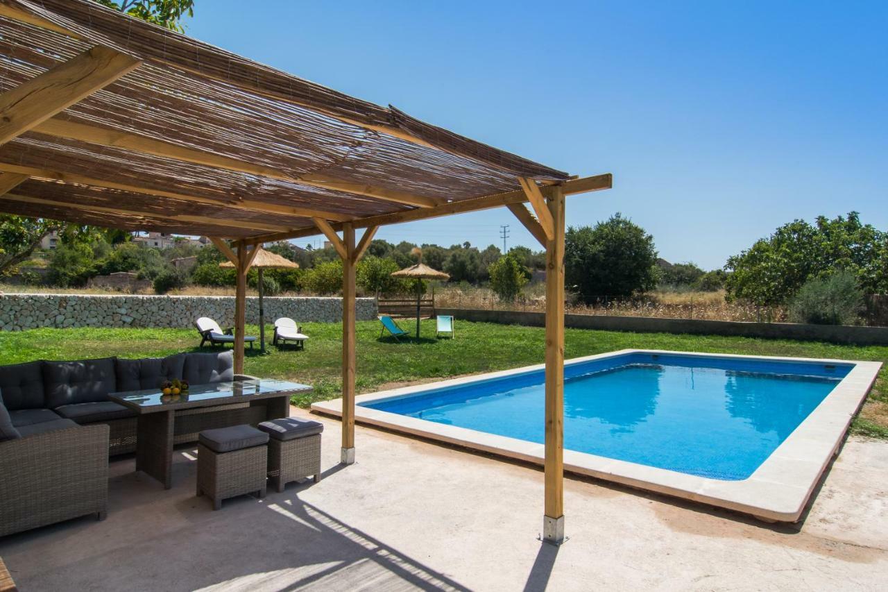 Villa Valls Монтуири Экстерьер фото