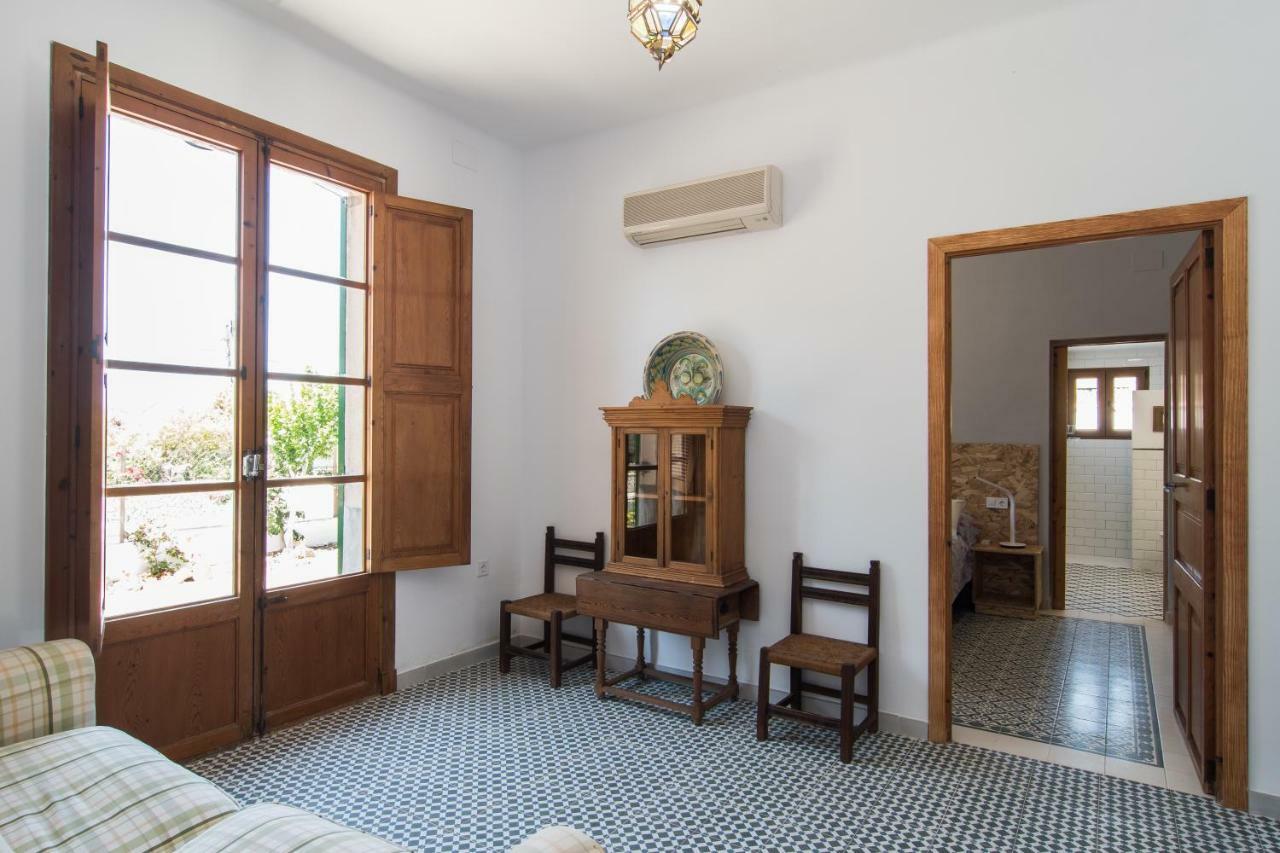 Villa Valls Монтуири Экстерьер фото