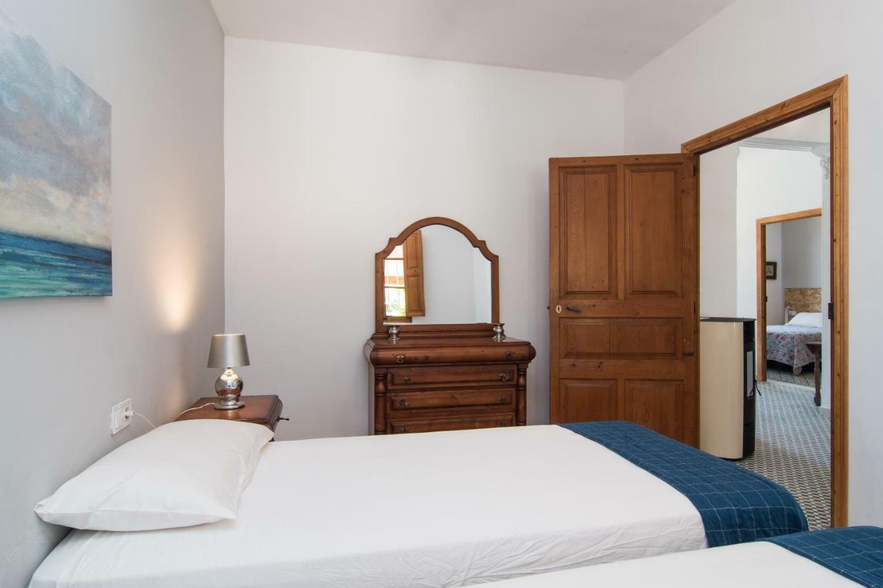 Villa Valls Монтуири Экстерьер фото