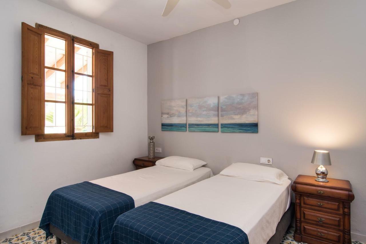 Villa Valls Монтуири Экстерьер фото